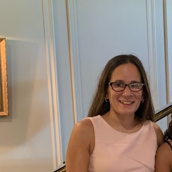 Meet your Posher, Debra - Picture 1 of 1